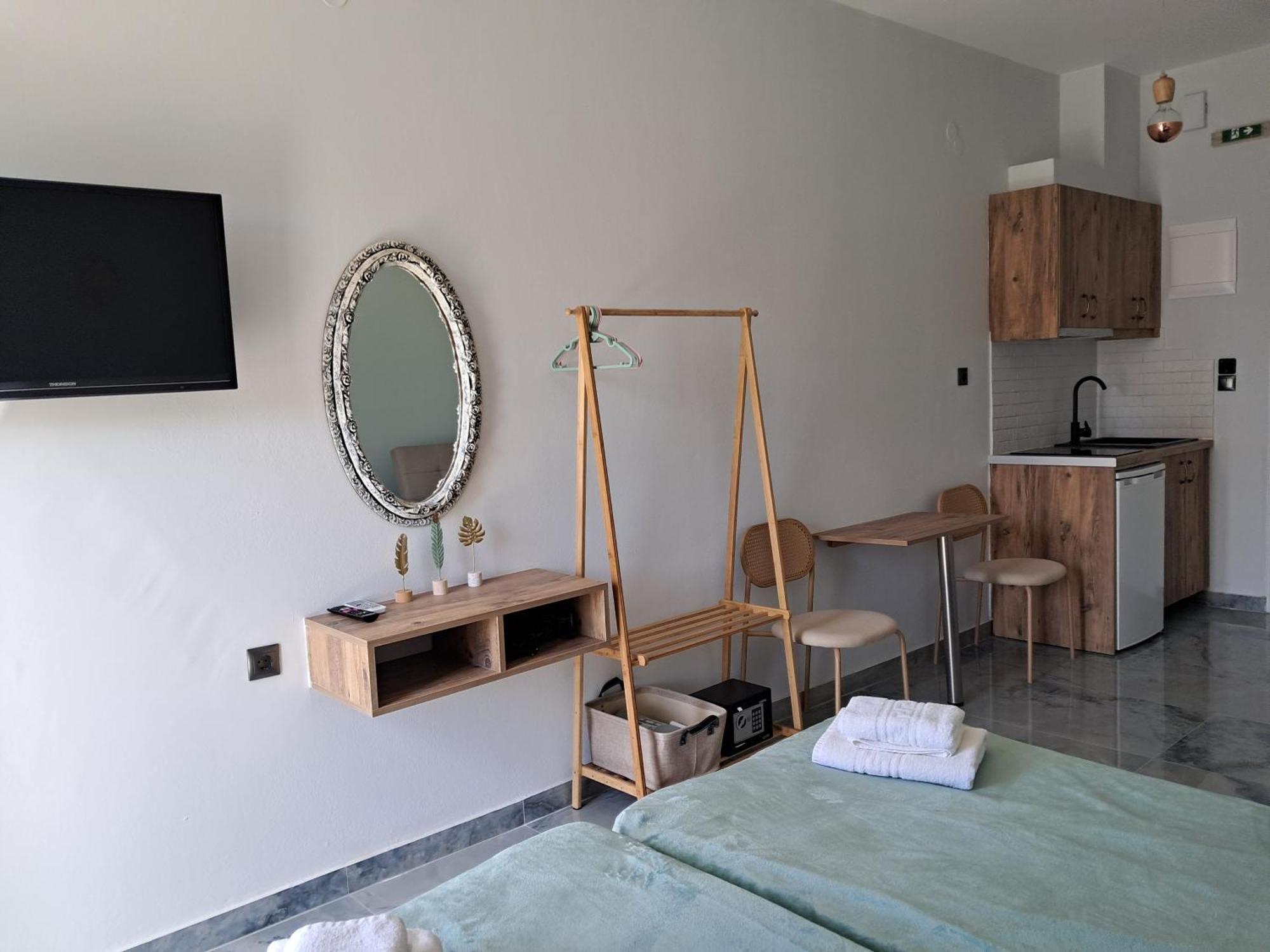 Poppy Beloni Lejlighedshotel Chania  Eksteriør billede